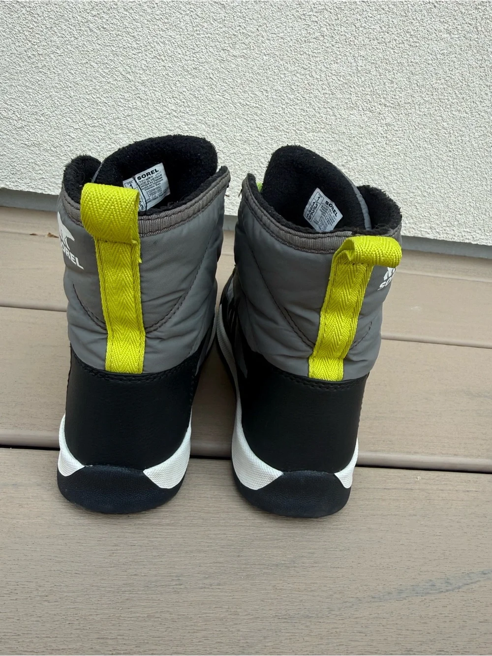 Sorel Whitney Snow Boots Boys Size 1 Black Gray & Lime Green